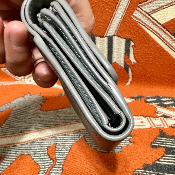 CHRISTIAN DIOR❤️🌟TEAL COMPACT WALLET⭐️ - Picture 3 of 8